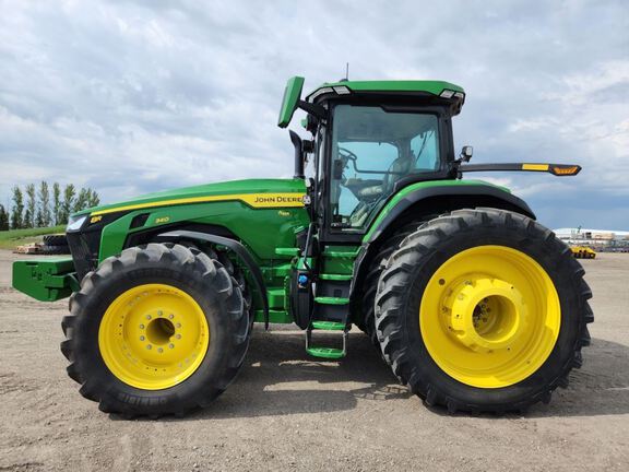 2023 John Deere 8R 340 Tractor