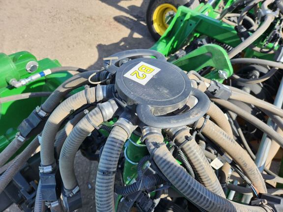 2023 John Deere N560 Air Seeder