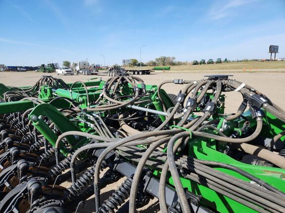 2023 John Deere N560 Air Seeder