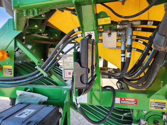 2023 John Deere N560 Air Seeder