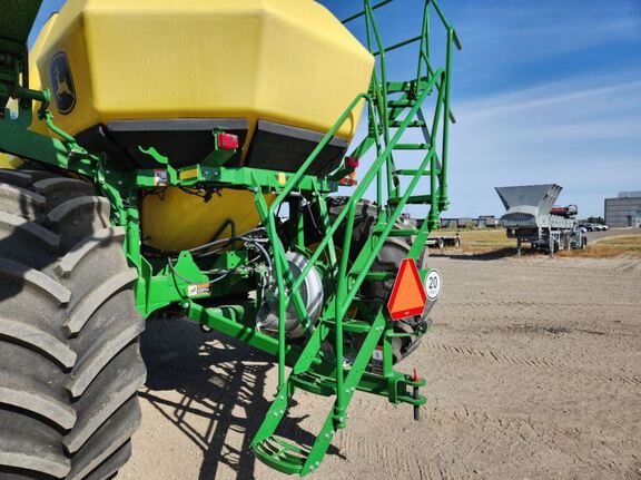 2023 John Deere N560 Air Seeder