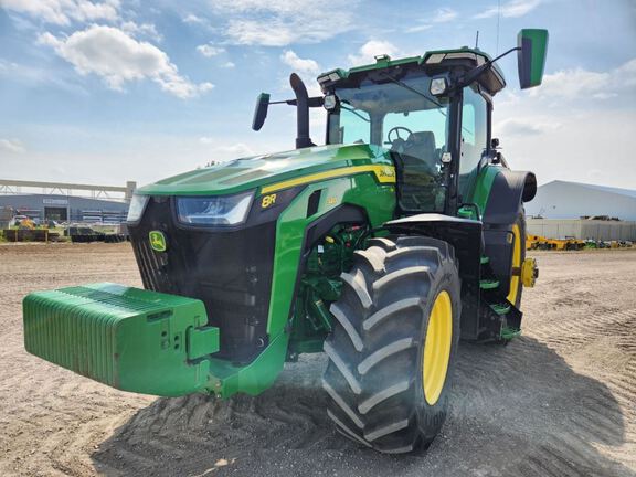 2022 John Deere 8R 340 Tractor