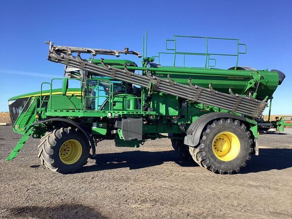 2022 John Deere 800R Applicator