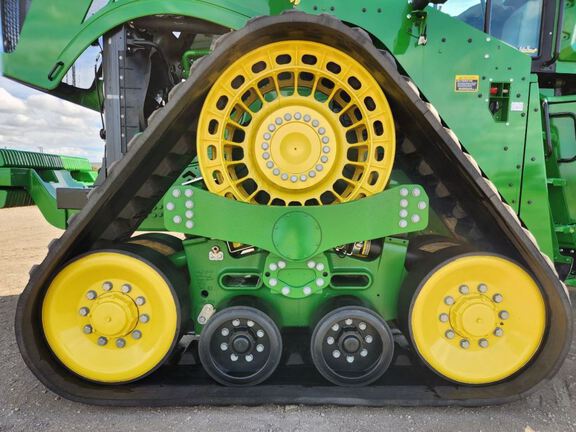 2023 John Deere 9RX 590 Tractor Rubber Track