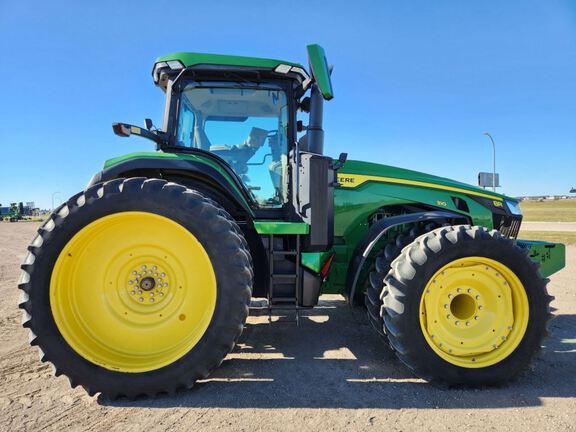 2021 John Deere 8R 310 Tractor