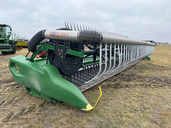 2022 John Deere RD40F Header Combine