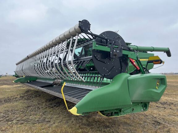 2022 John Deere RD40F Header Combine