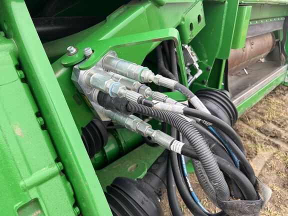 2022 John Deere RD40F Header Combine