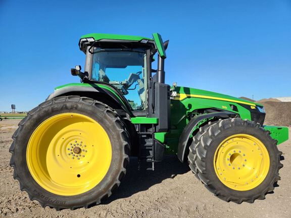 2023 John Deere 8R 310 Tractor