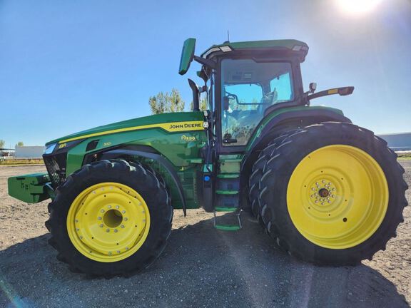 2023 John Deere 8R 310 Tractor