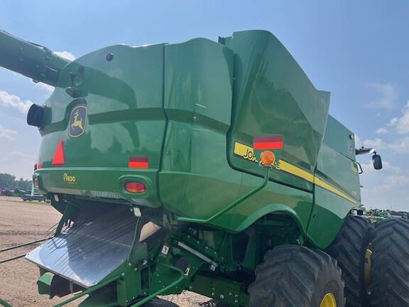 2022 John Deere S780 Combine