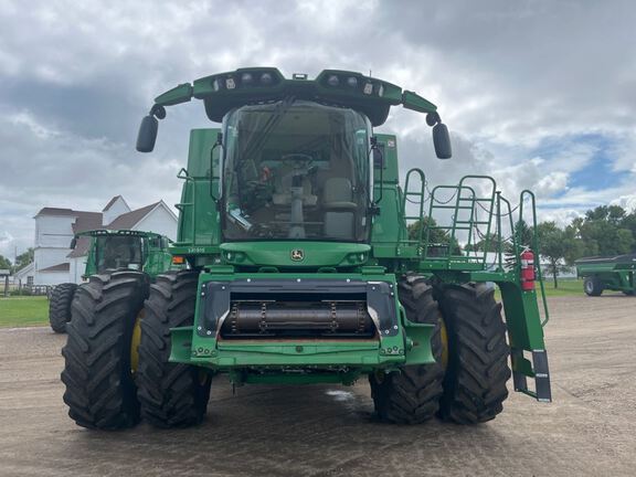 2022 John Deere S780 Combine