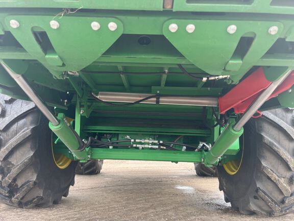 2022 John Deere S780 Combine