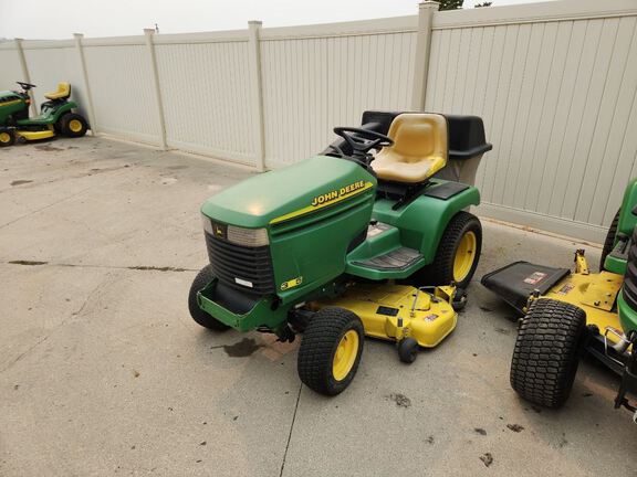 1995 John Deere 325 Garden Tractor