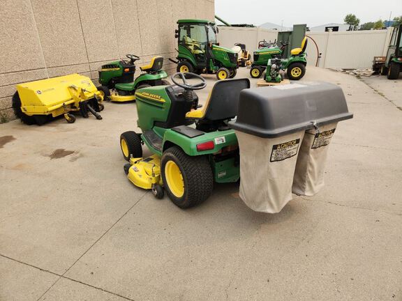 1995 John Deere 325 Garden Tractor