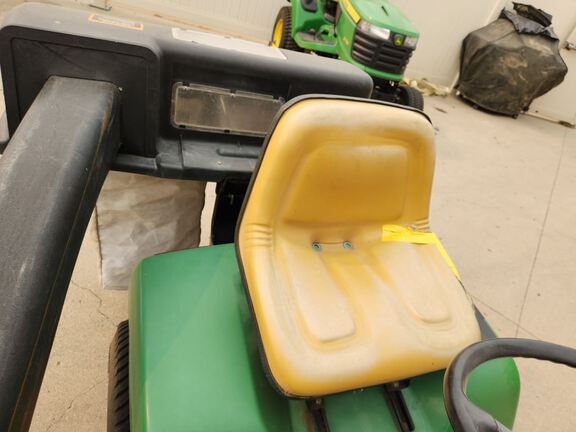 1995 John Deere 325 Garden Tractor