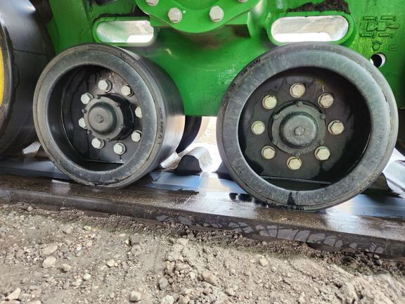 2023 John Deere 9RX 590 Tractor Rubber Track