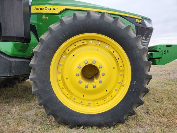 2021 John Deere 8R 340 Tractor