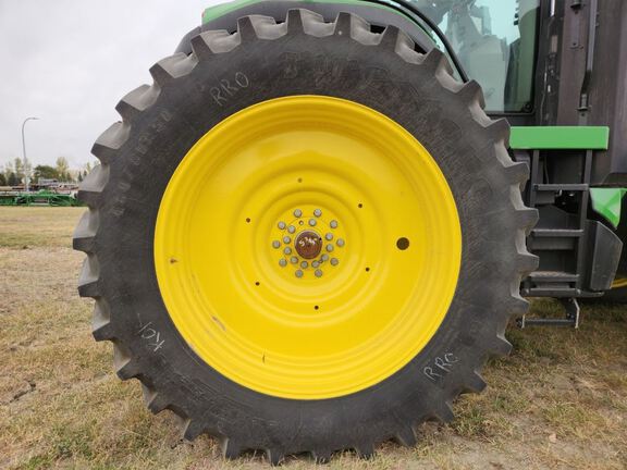 2021 John Deere 8R 340 Tractor