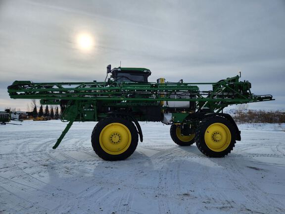 2024 John Deere 410R Sprayer/High Clearance