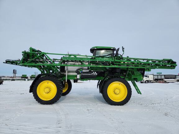 2024 John Deere 410R Sprayer/High Clearance