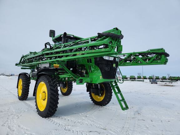 2024 John Deere 410R Sprayer/High Clearance