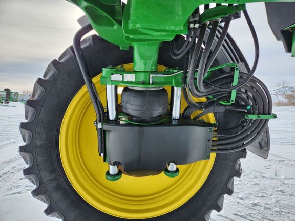 2024 John Deere 410R Sprayer/High Clearance