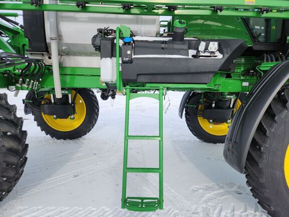 2024 John Deere 410R Sprayer/High Clearance