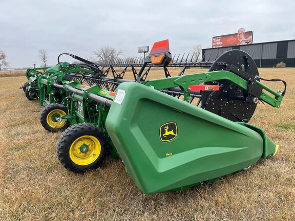 2023 John Deere HD40F Header Combine