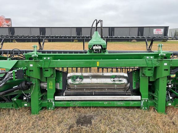 2023 John Deere HD40F Header Combine