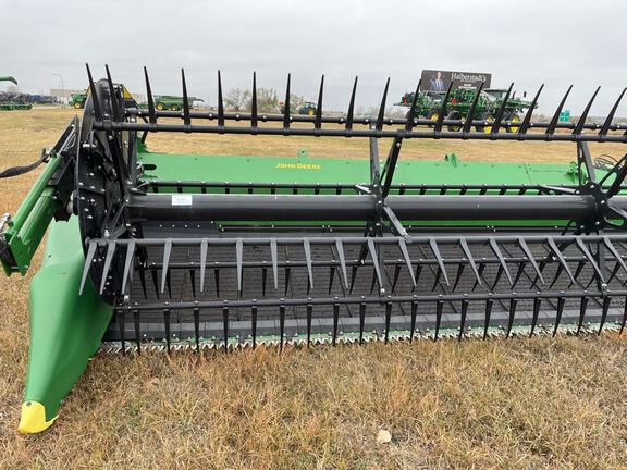 2023 John Deere HD40F Header Combine