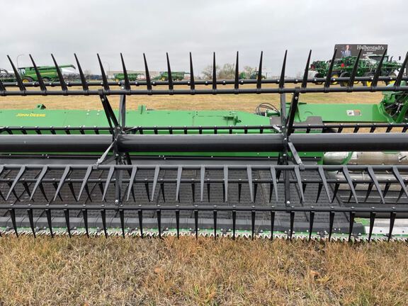 2023 John Deere HD40F Header Combine