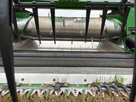 2023 John Deere HD40F Header Combine