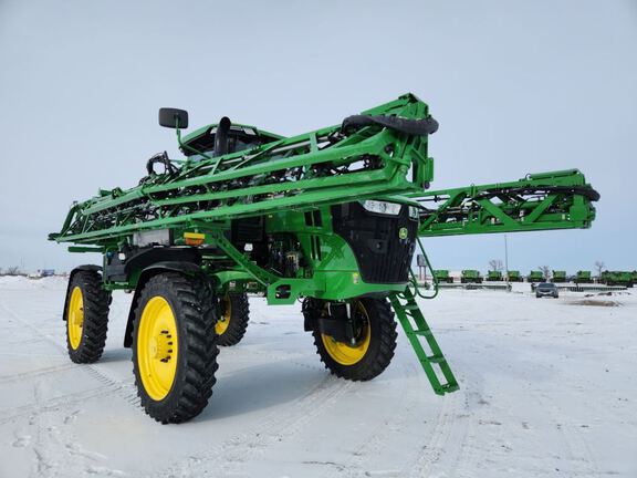 2024 John Deere 410R Sprayer/High Clearance