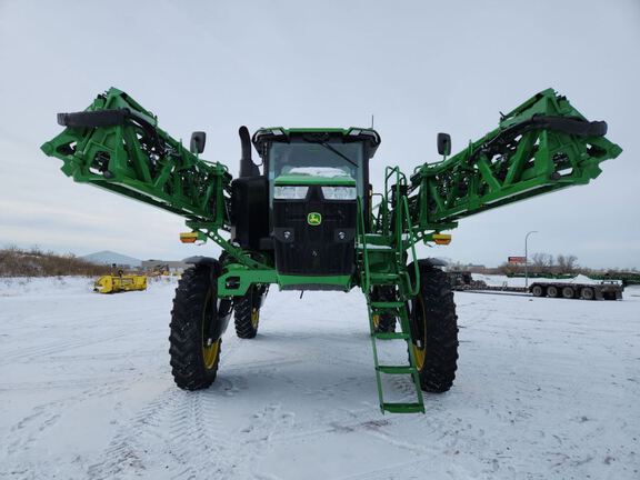 2024 John Deere 410R Sprayer/High Clearance