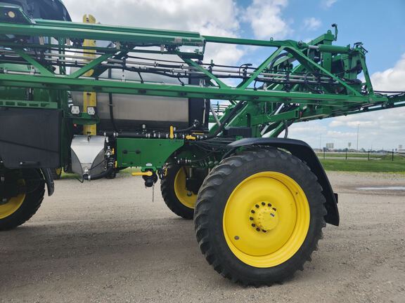 2024 John Deere 410R Sprayer/High Clearance