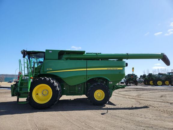 2024 John Deere S770 Combine