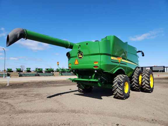 2024 John Deere S770 Combine
