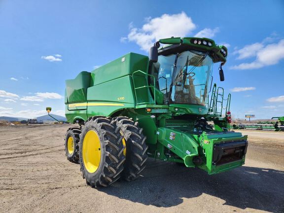 2024 John Deere S770 Combine