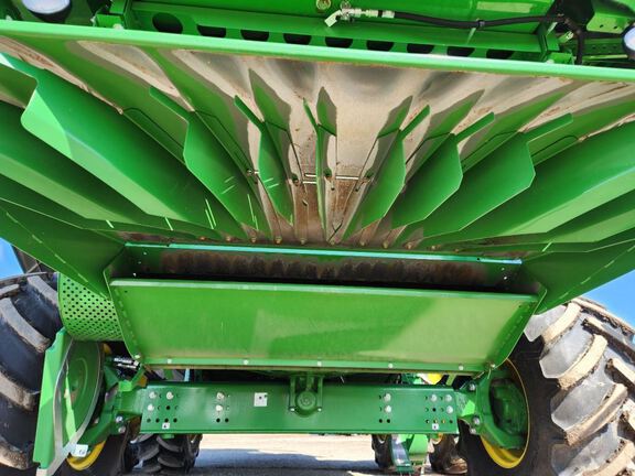 2024 John Deere S770 Combine