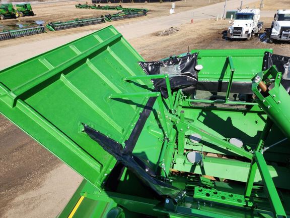 2024 John Deere S770 Combine
