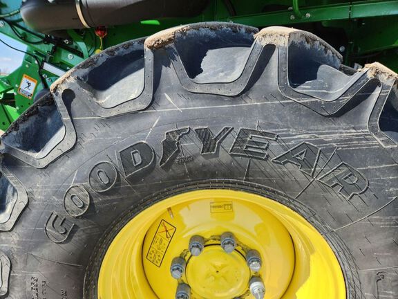 2024 John Deere S770 Combine