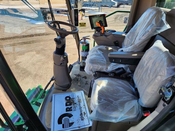 2024 John Deere S770 Combine