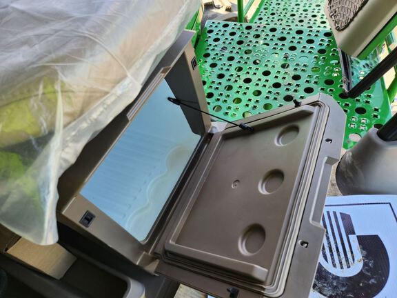 2024 John Deere S770 Combine