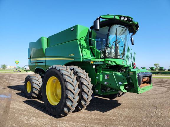 2024 John Deere S780 Combine