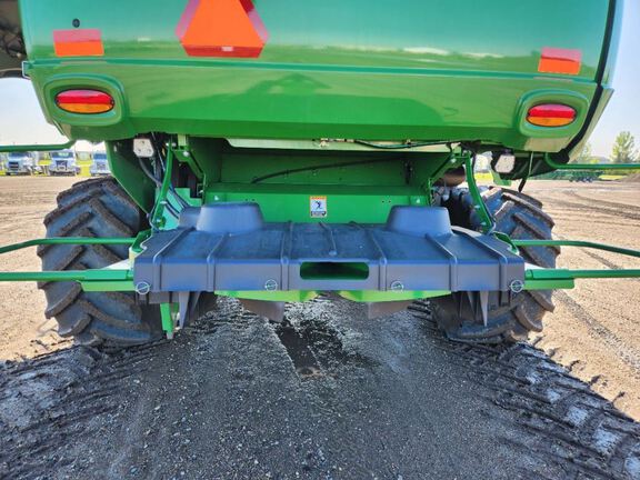 2024 John Deere S780 Combine