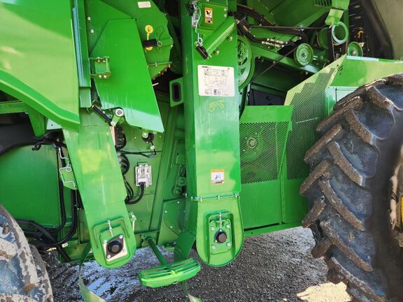 2024 John Deere S780 Combine