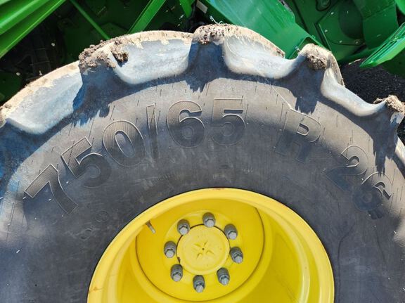 2024 John Deere S780 Combine