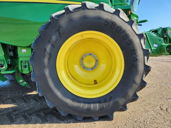 2024 John Deere S780 Combine