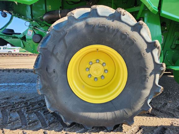 2024 John Deere S780 Combine